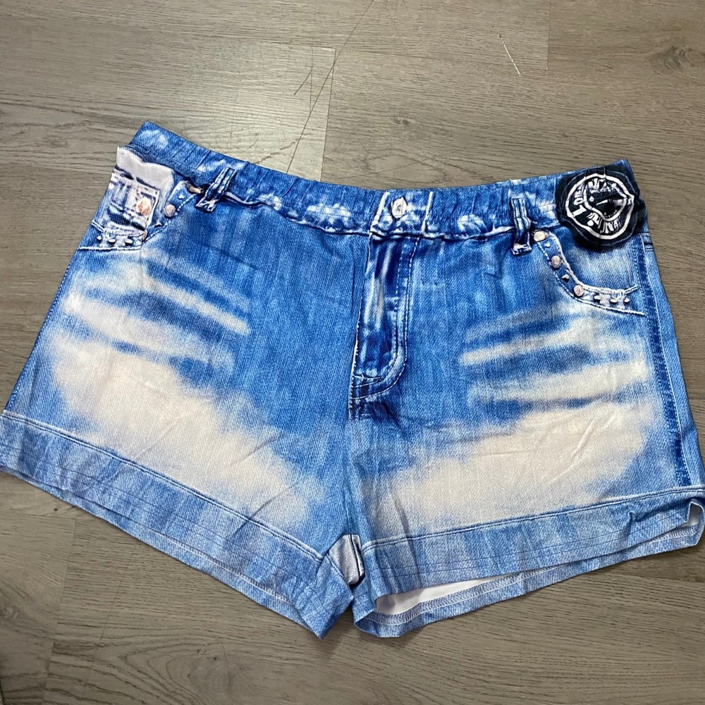 Platinum Rush Denim Print Shorts Womens 3XL Blue Skull Embroidered